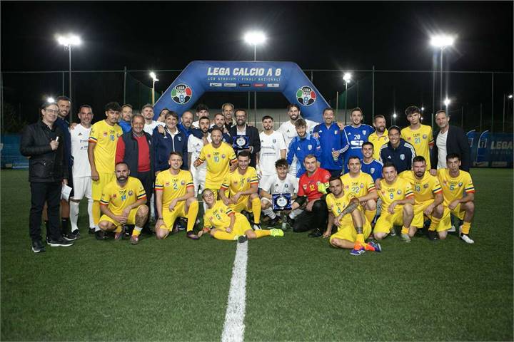 Italia calcio a 8 travolgente alla Euro Golden Cup 2025: 5-0 alla Romania 